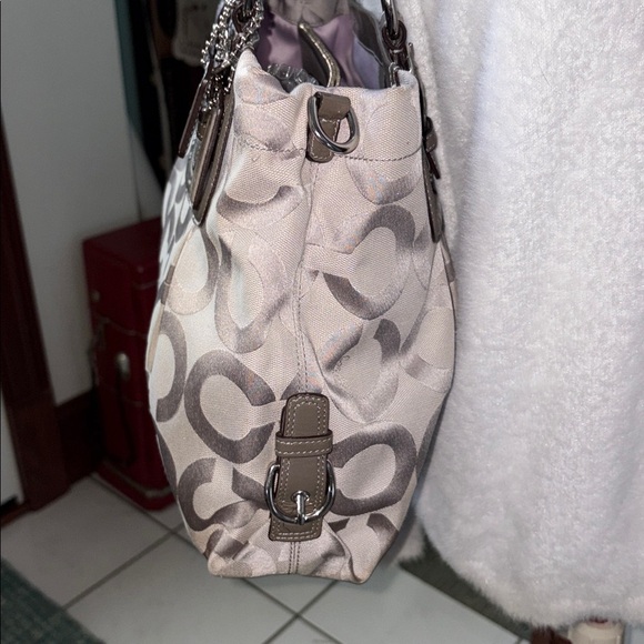 Coach Ashley satchel shoulder bag
Monogram canvas light gray / dark gray EUC - Picture 6 of 17